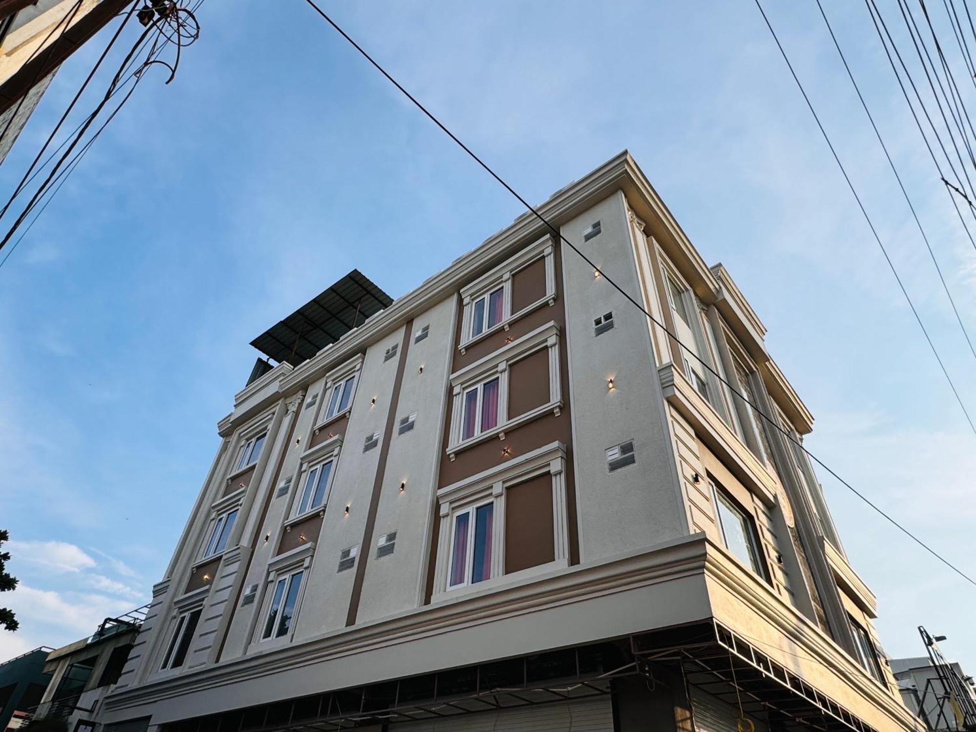 Hotel Rudhav Palace Ujjain Extérieur photo